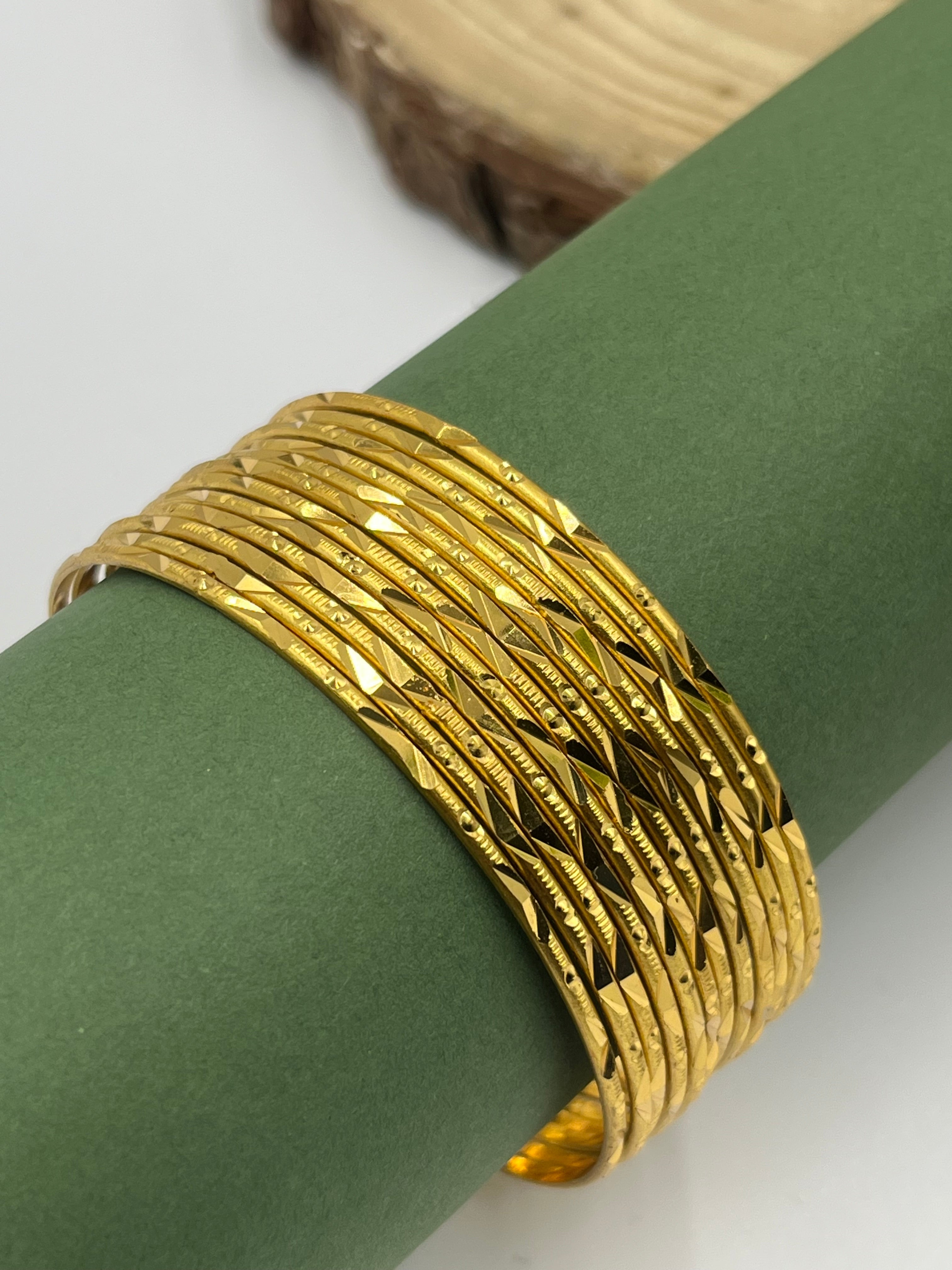 Suhani Bangle Set (12 Pieces)