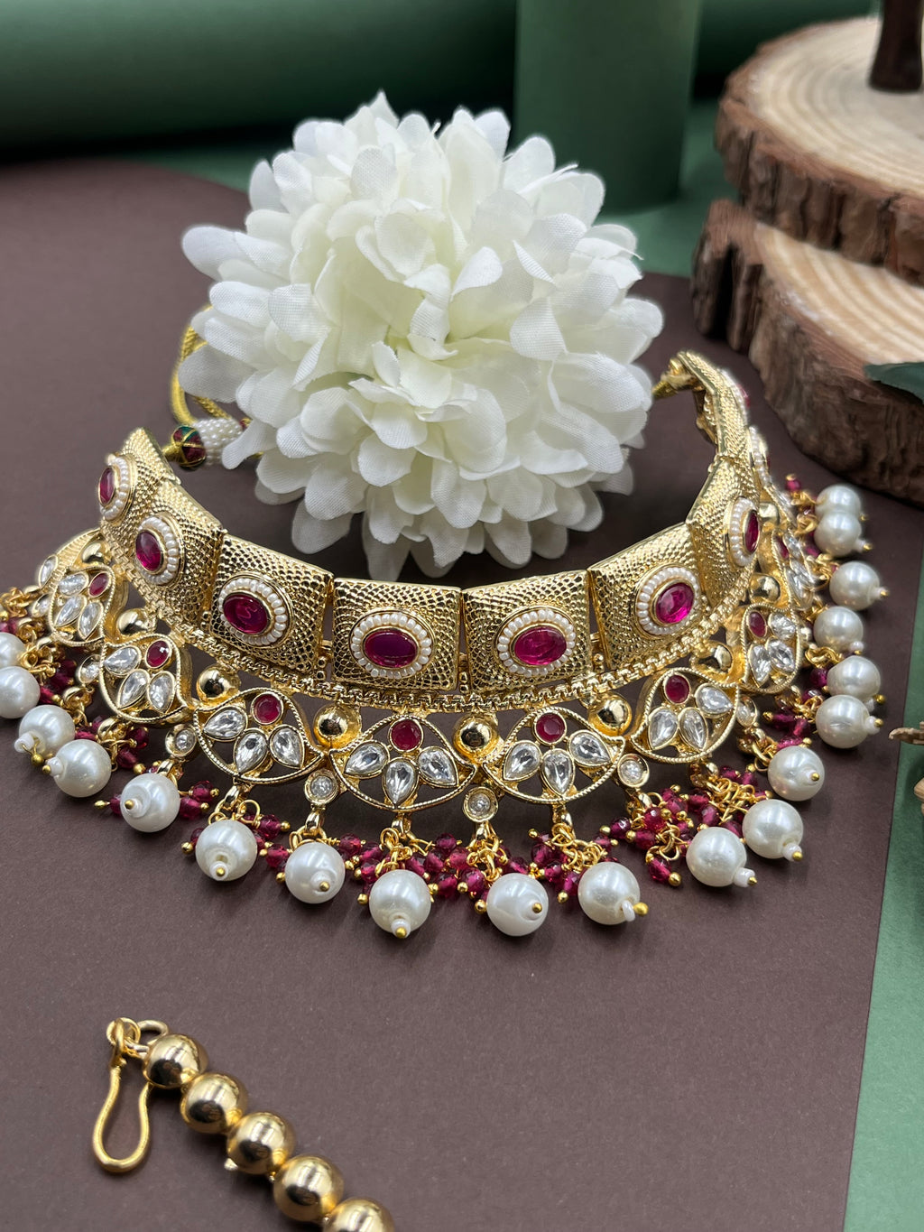 Ruhani Ratna Pearlfall Choker