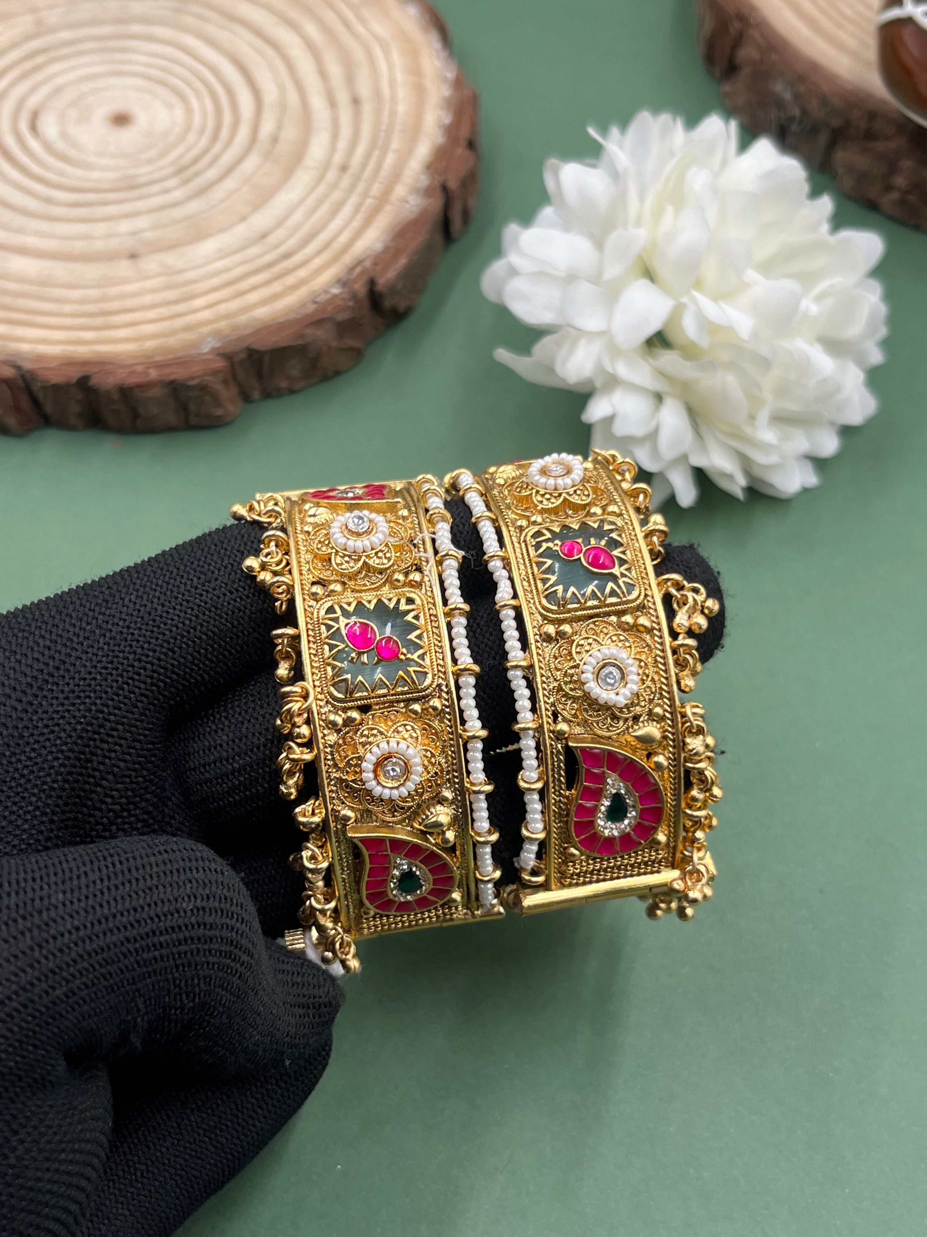 Rajmudra Heritage Bangles