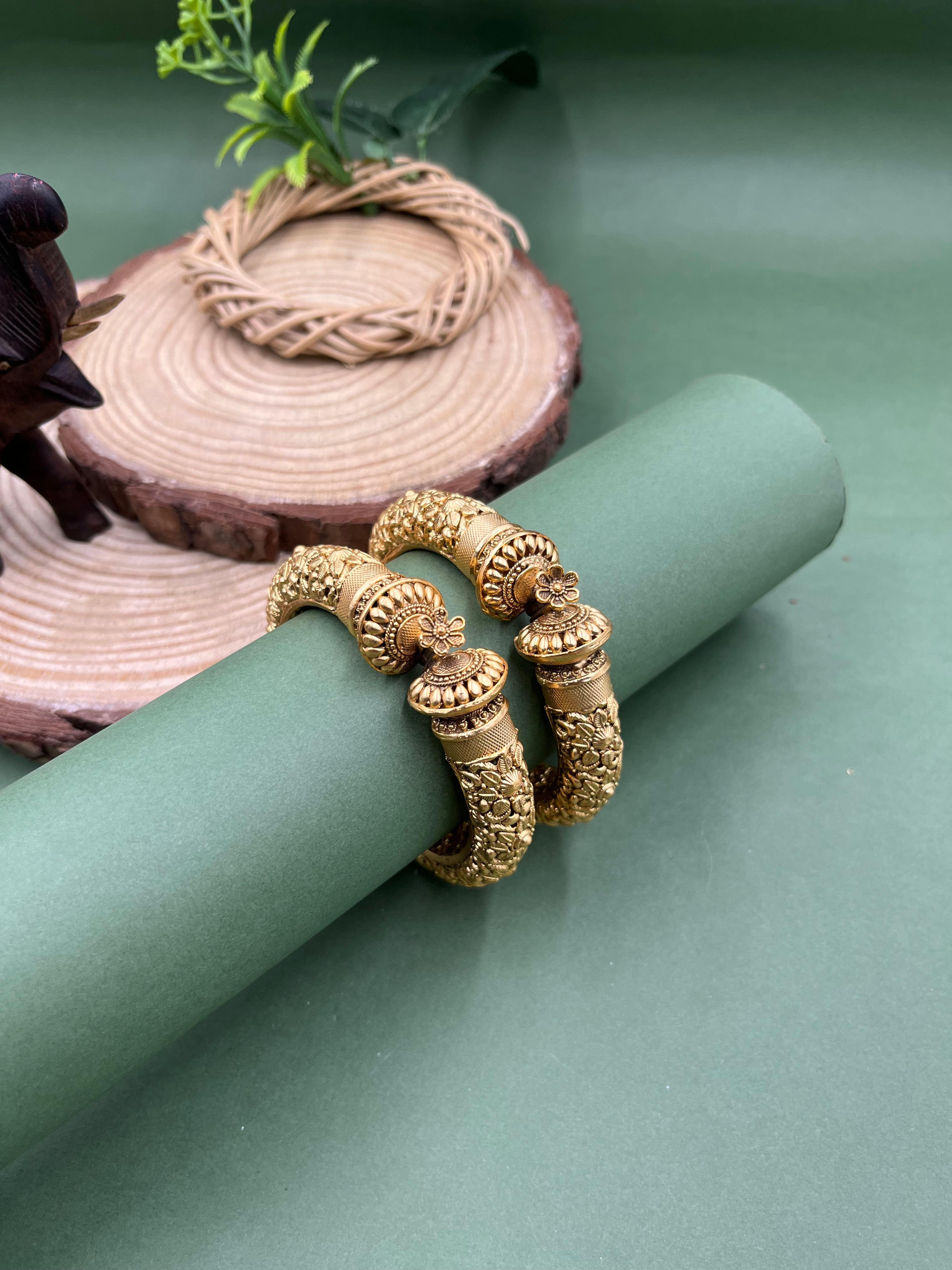 Kamala Kundan Royal Kada