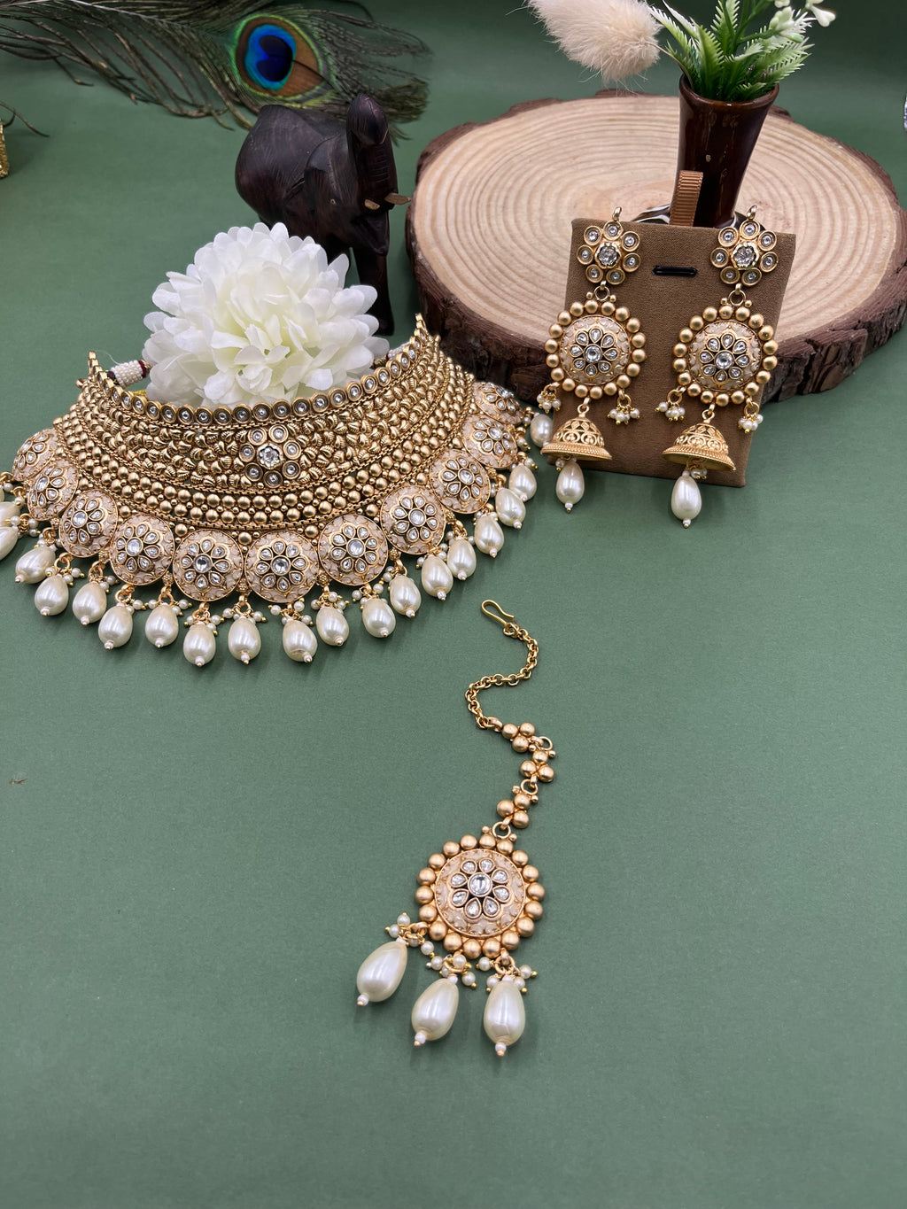 Rajshree Pearl Kundan Choker Set