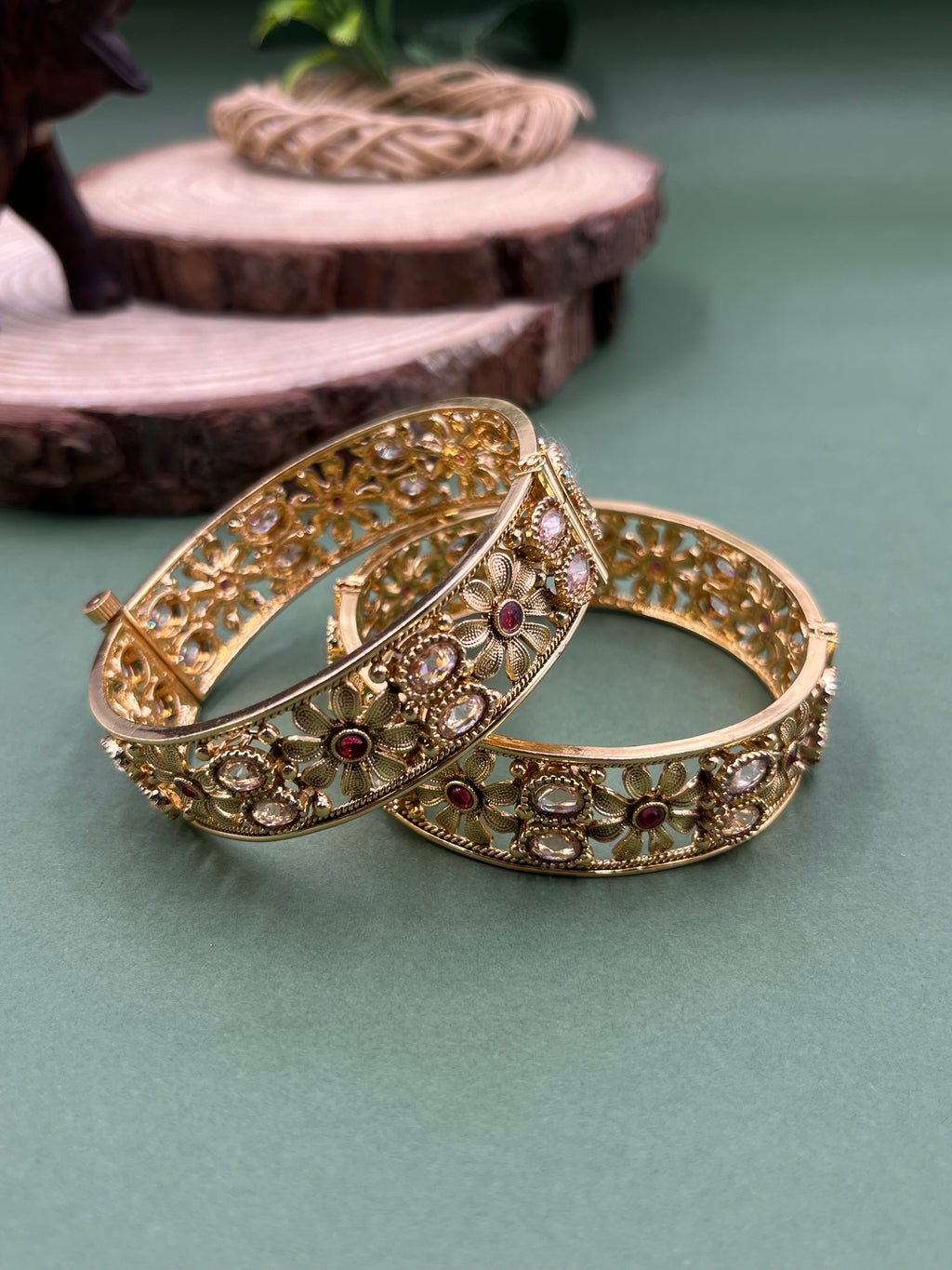 Evara Floral Bangles