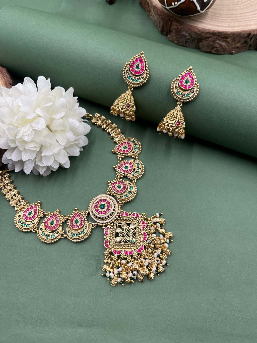 Pushpraj Virasat Heritage
Haar