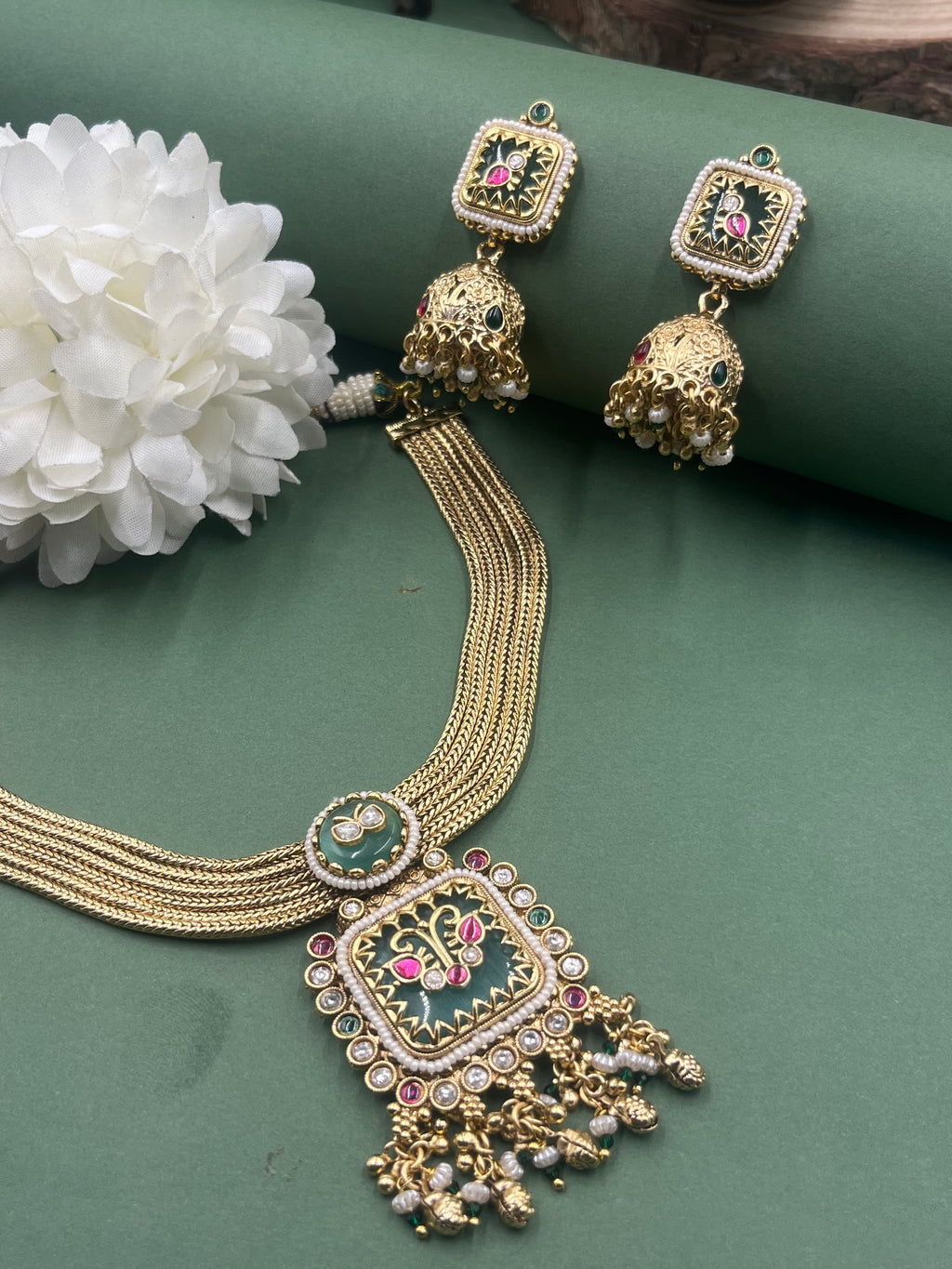 Rajshree Virasat Heritage
Haar