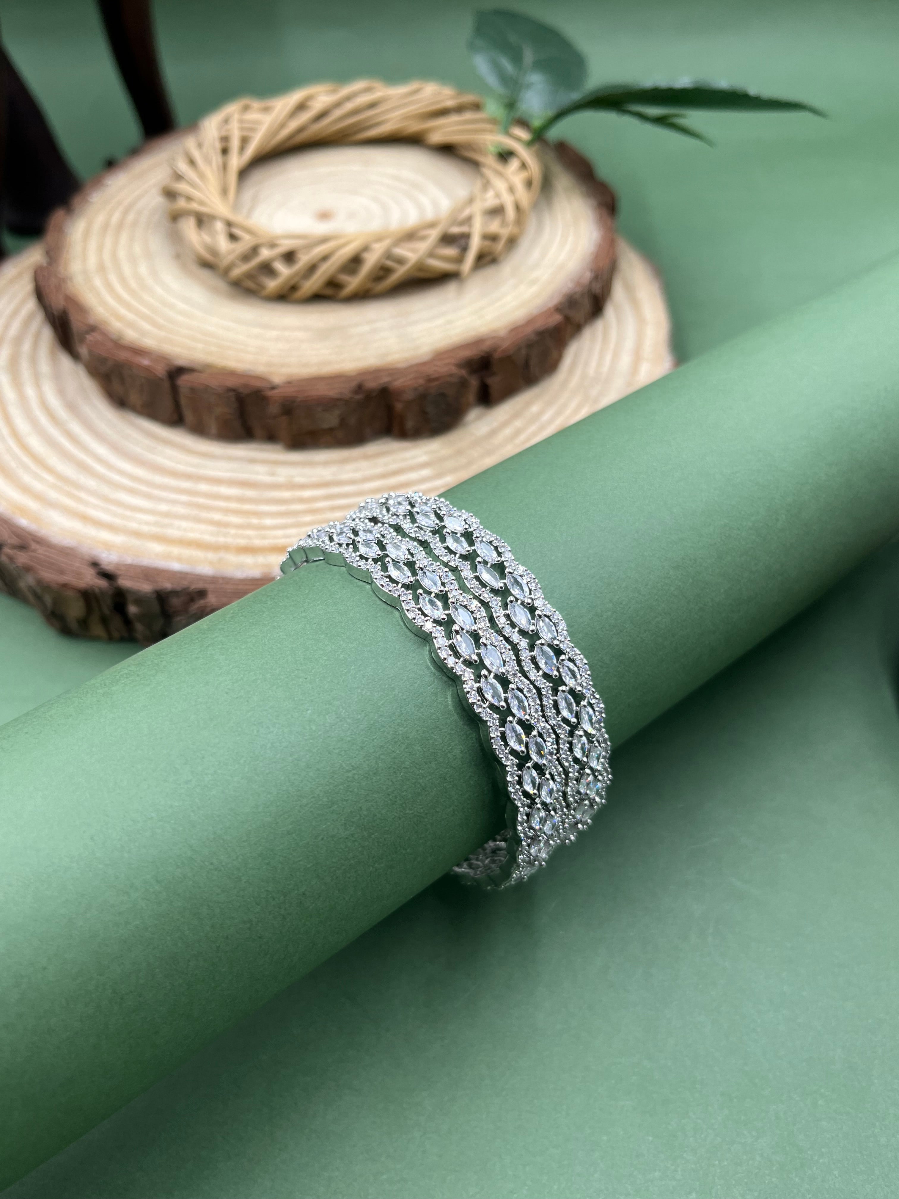 Virel Structure AD Bangle Set