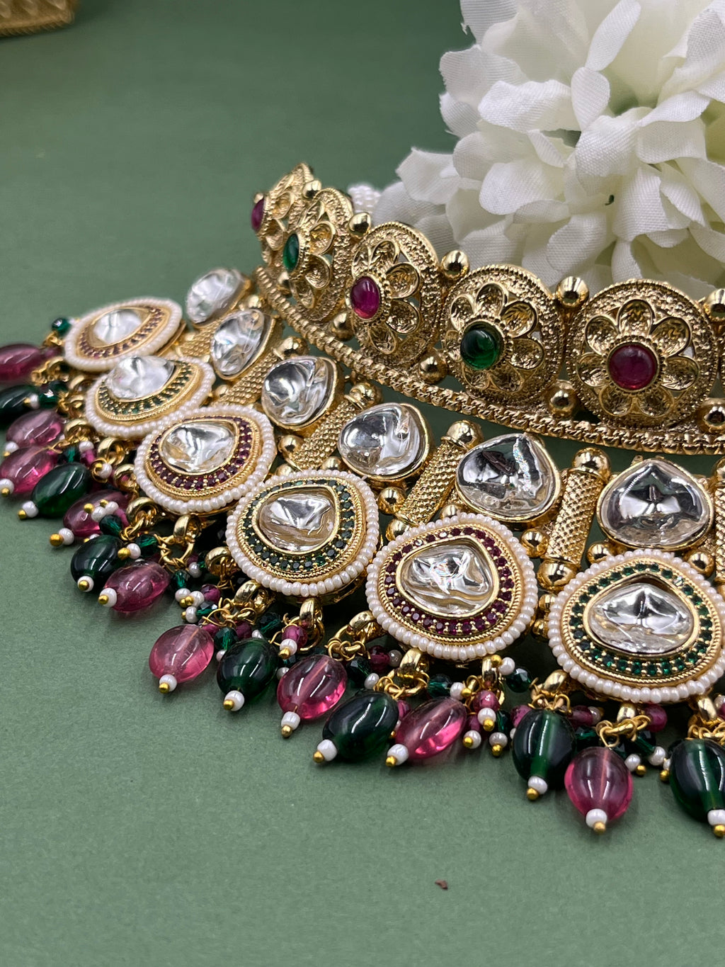 Vasundhara Kundan Choker Set