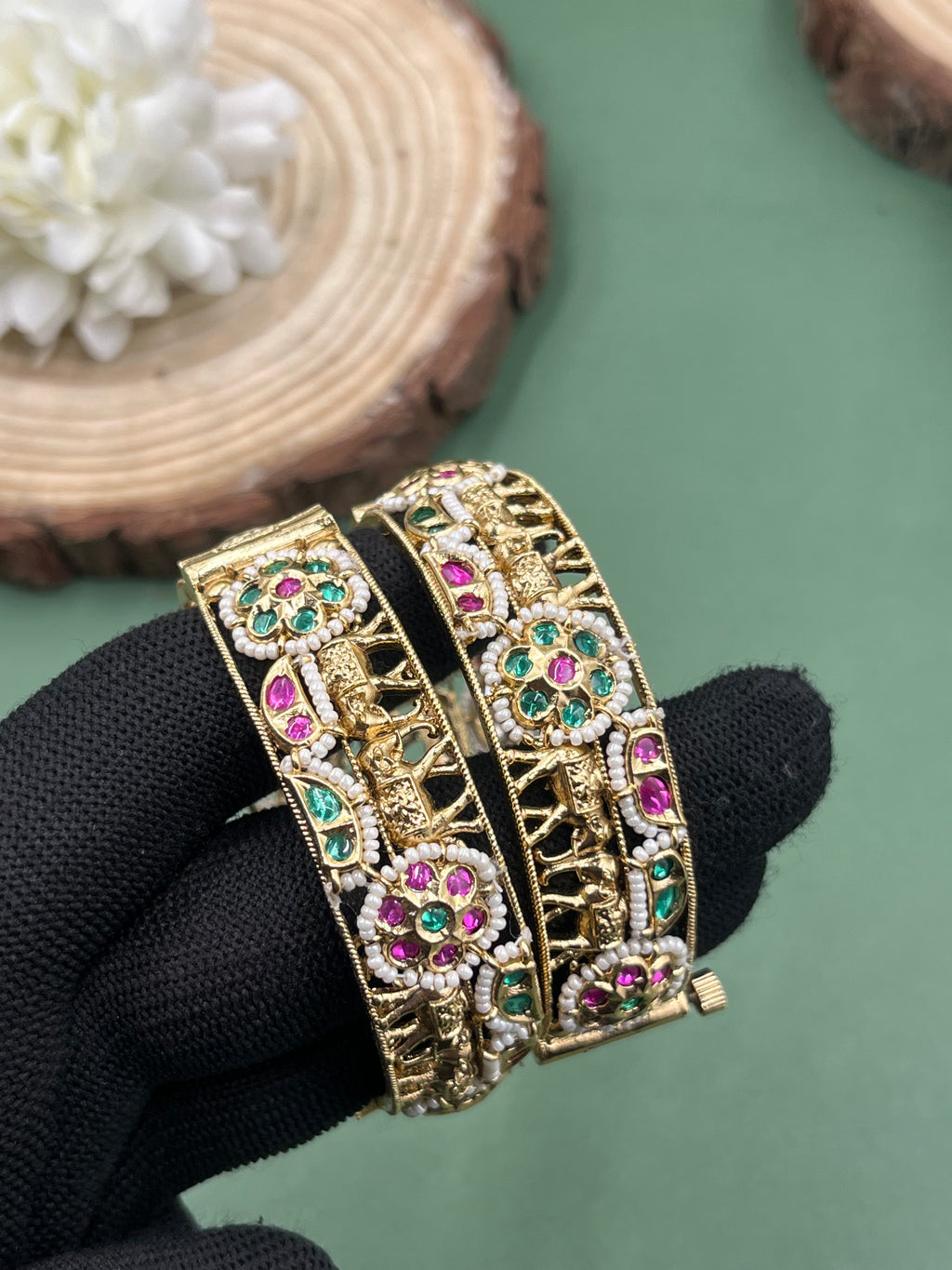 Rajankita Virasat Bangles