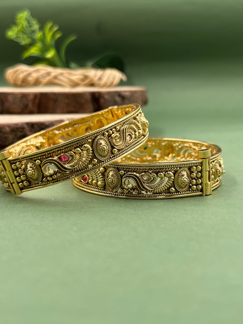 Swarna Valli Royal Bangles
