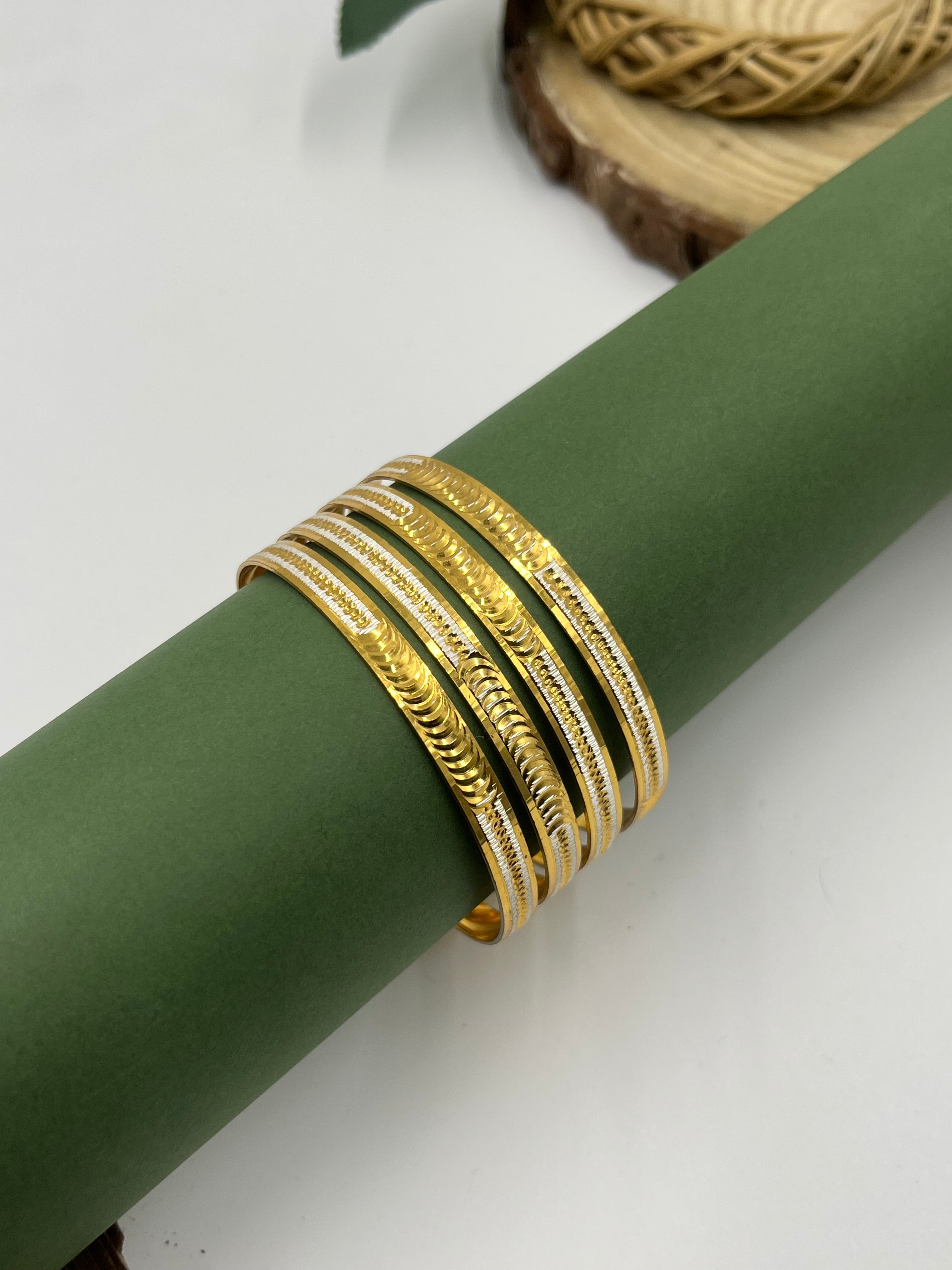 Vasvika Bangle Set (4 Pieces)