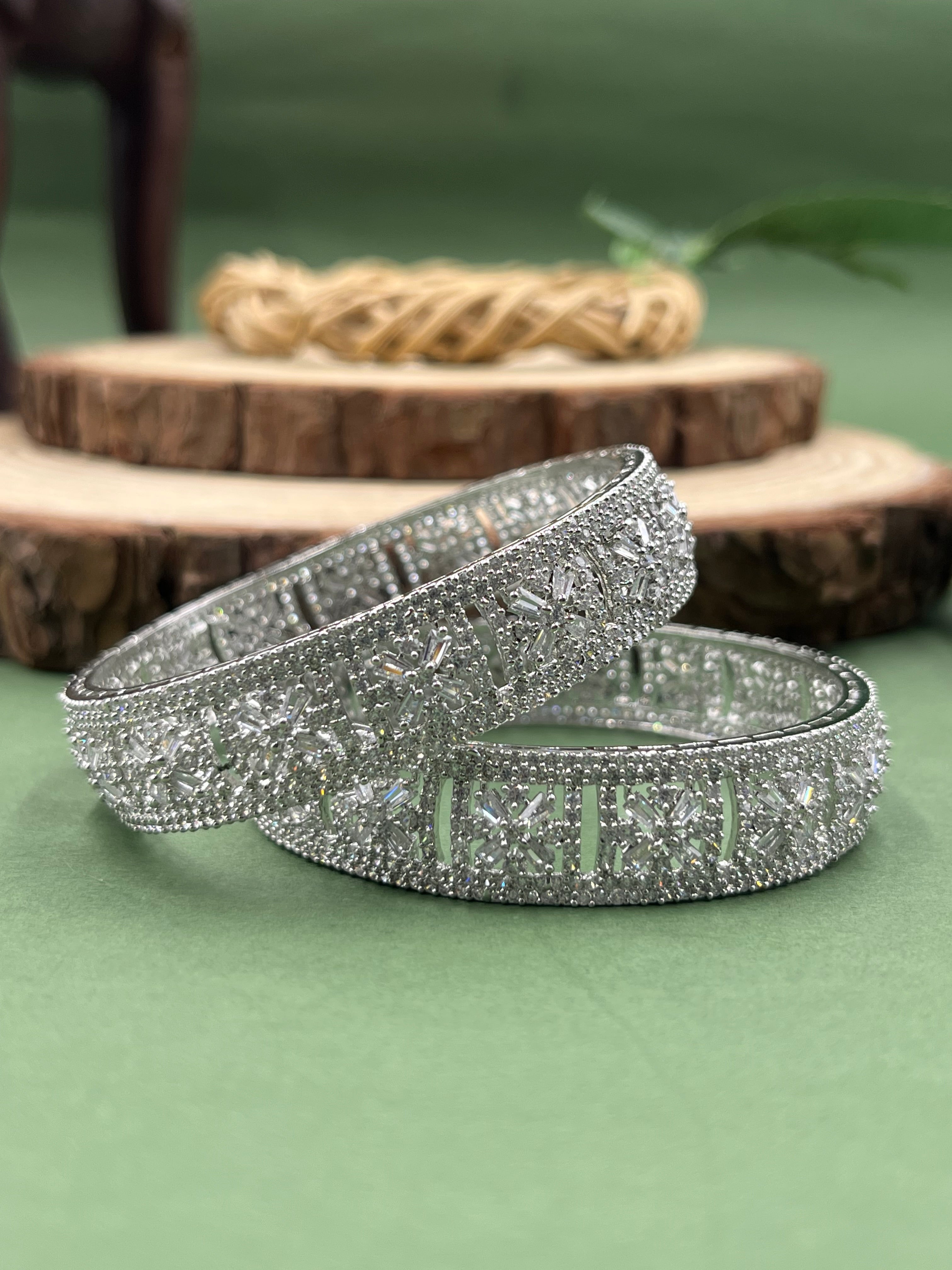 Sovra Finish AD Bangle Set