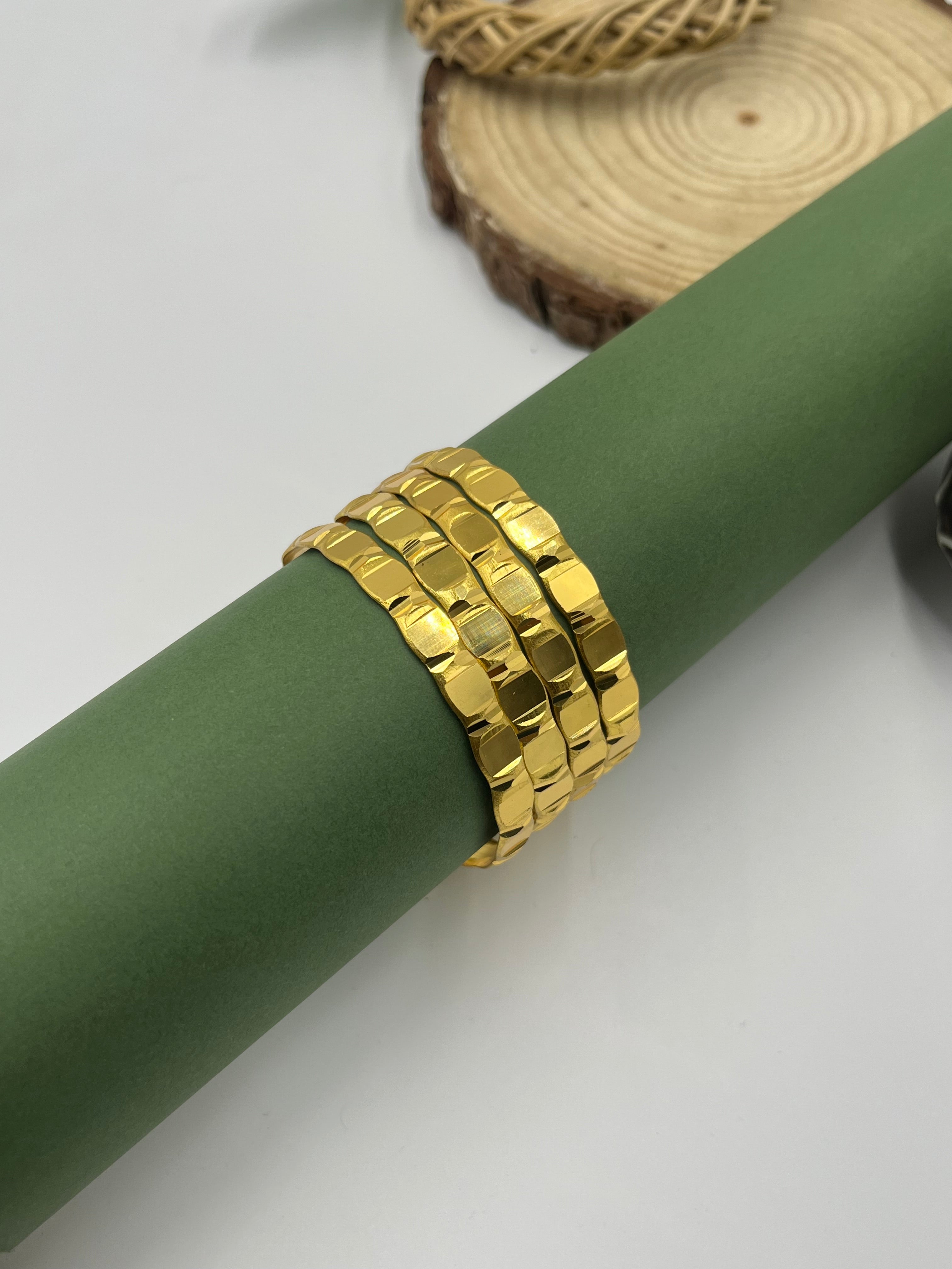 Anaya Bangle Set (4 Pieces)