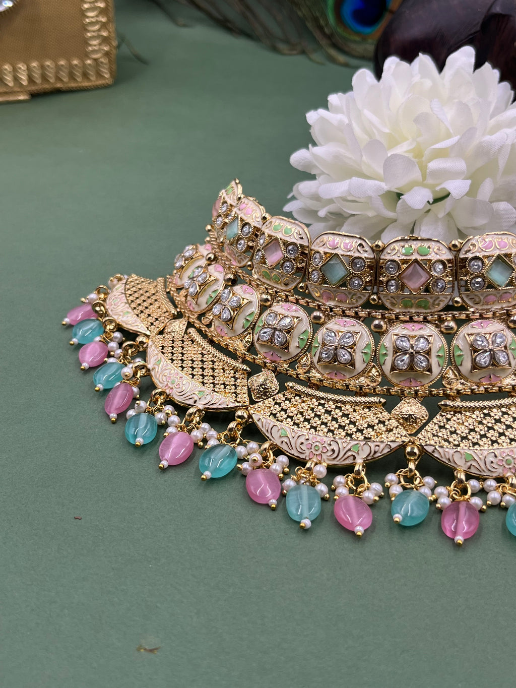 Pushpika Pastel Kundan Choker