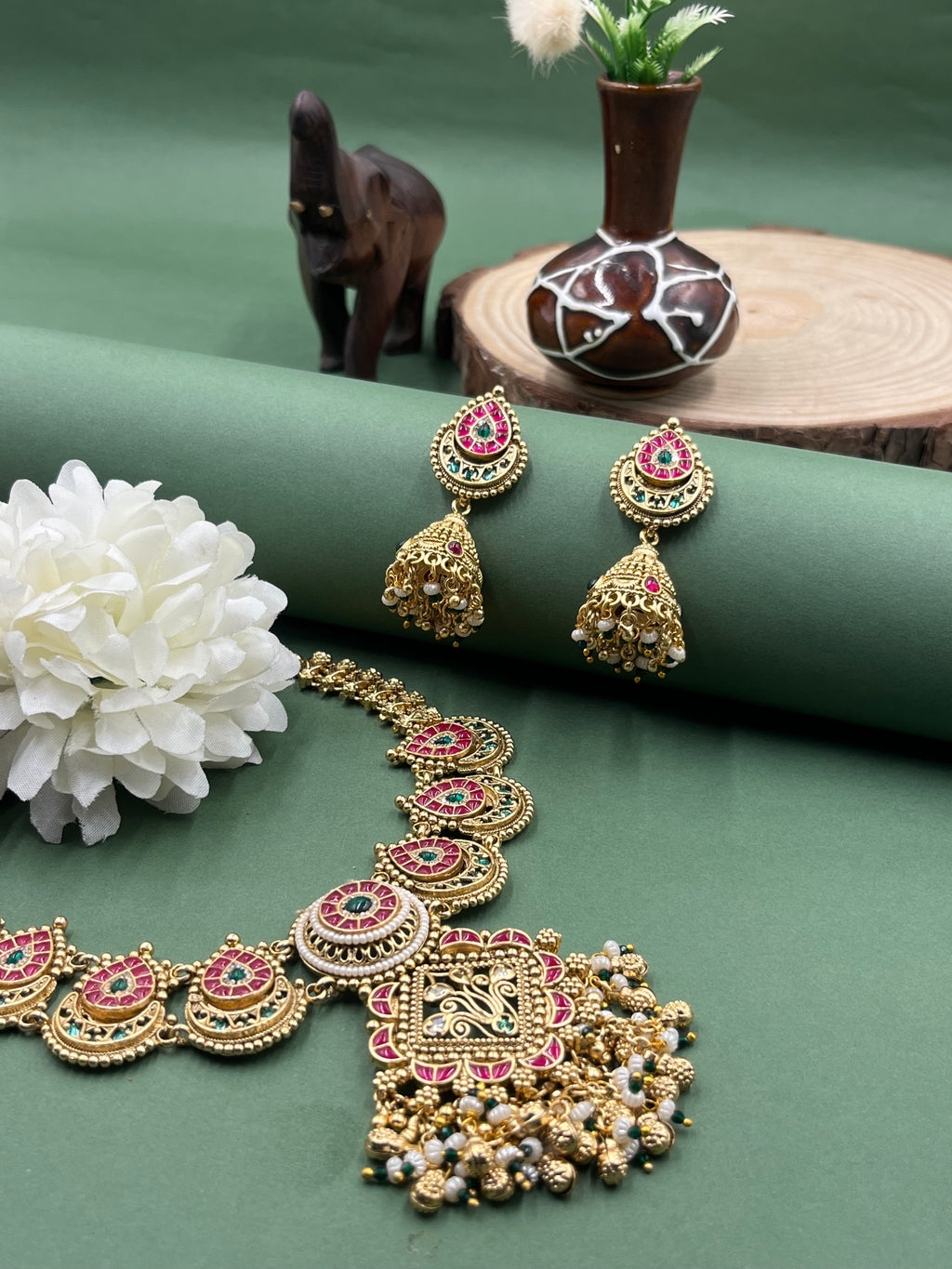 Pushpraj Virasat Heritage
Haar