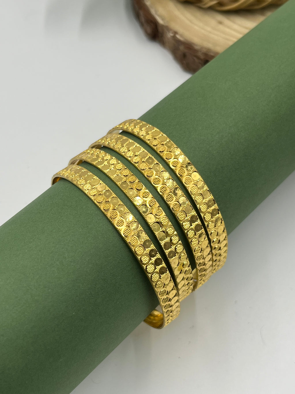 Saarika Bangle Set (4 Pieces)