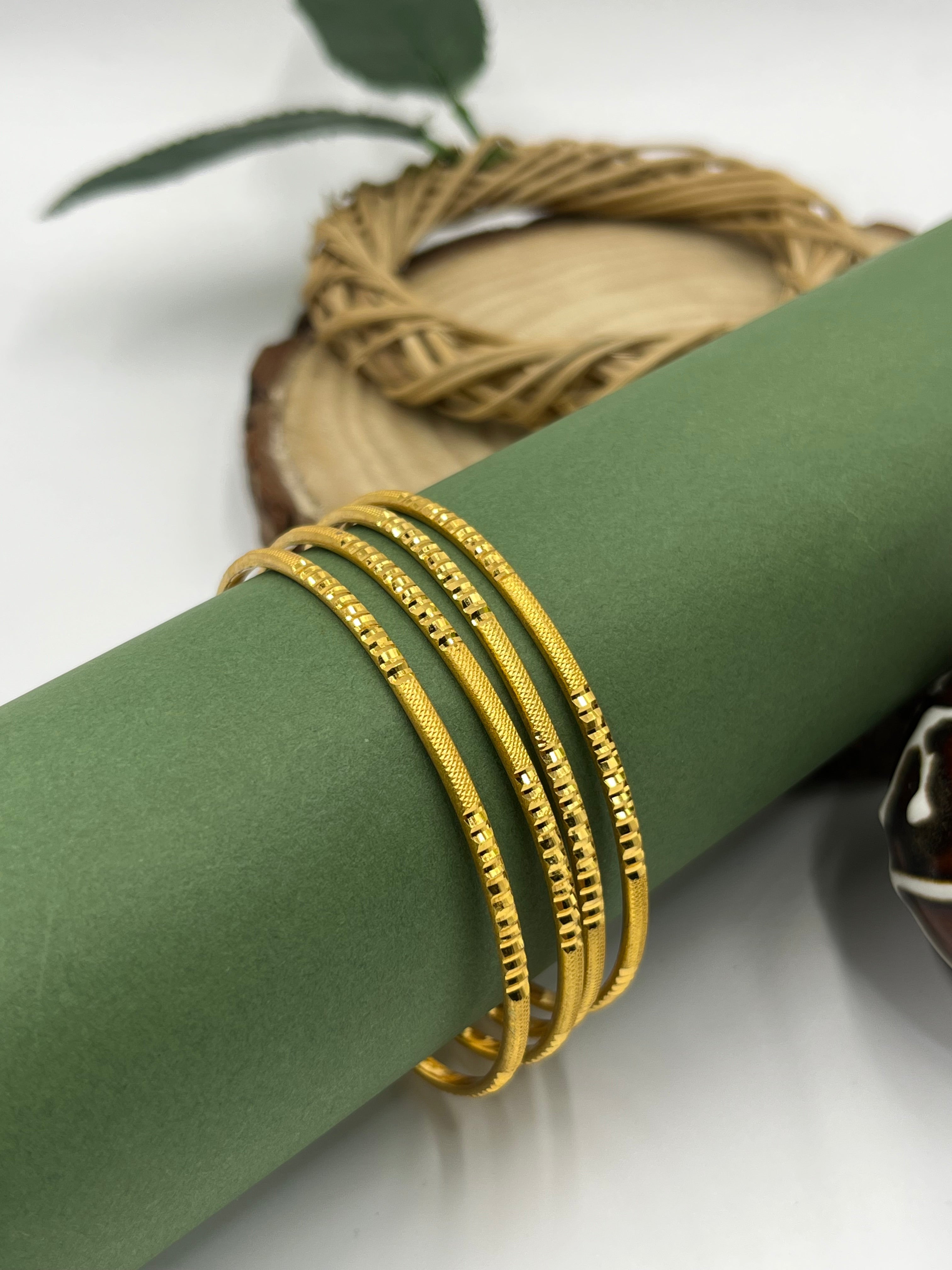 Vedika Bangle Set (4 Pieces)