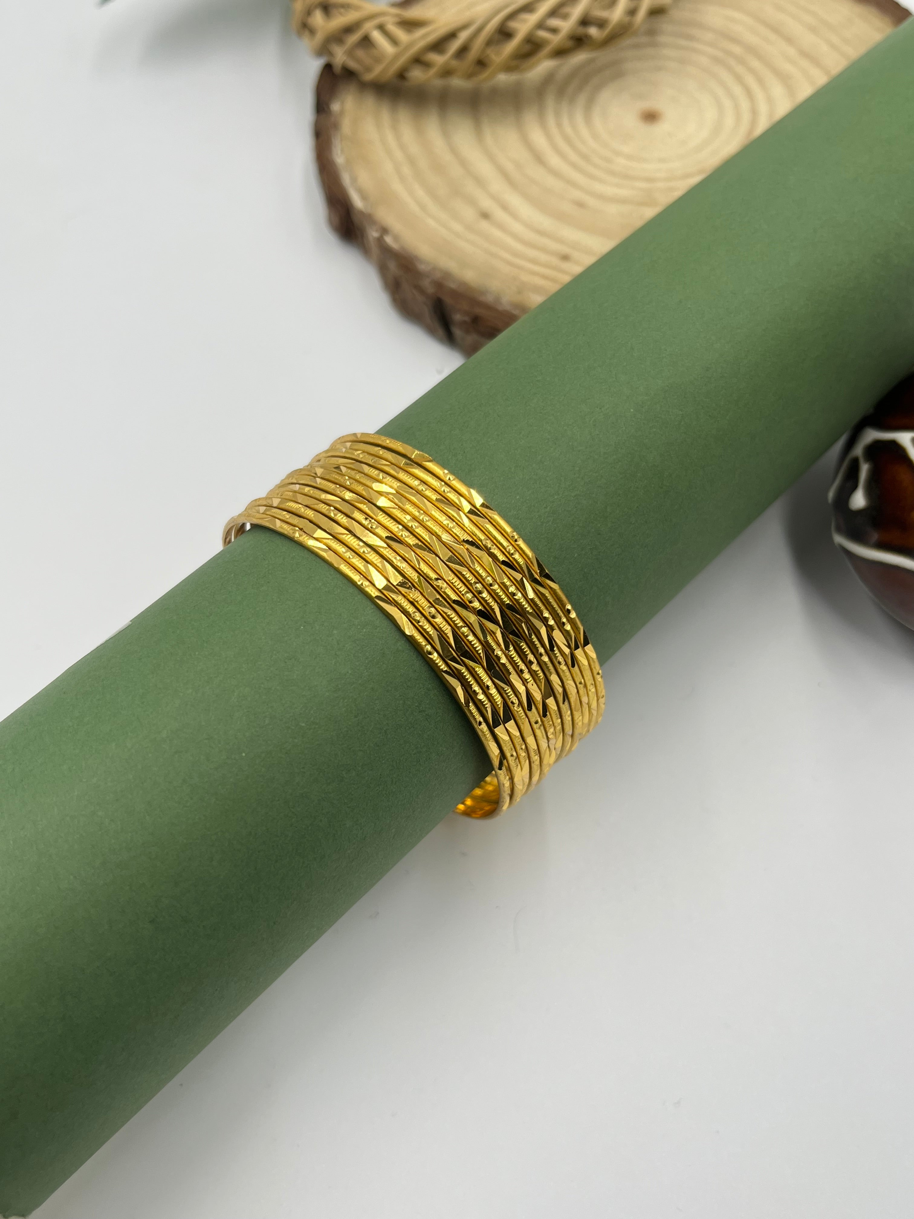 Suhani Bangle Set (12 Pieces)