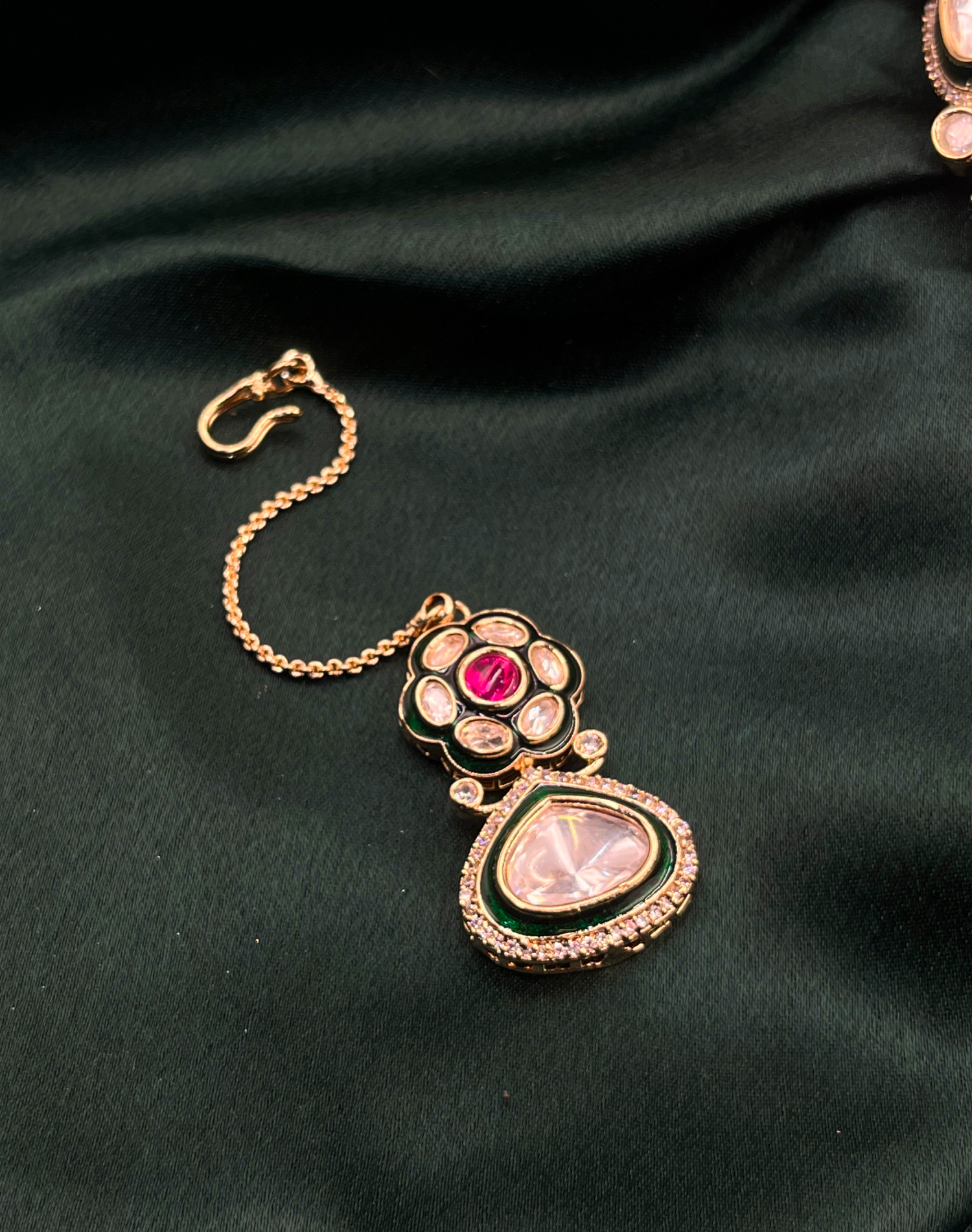 Aarohi Moissanite Choker Set