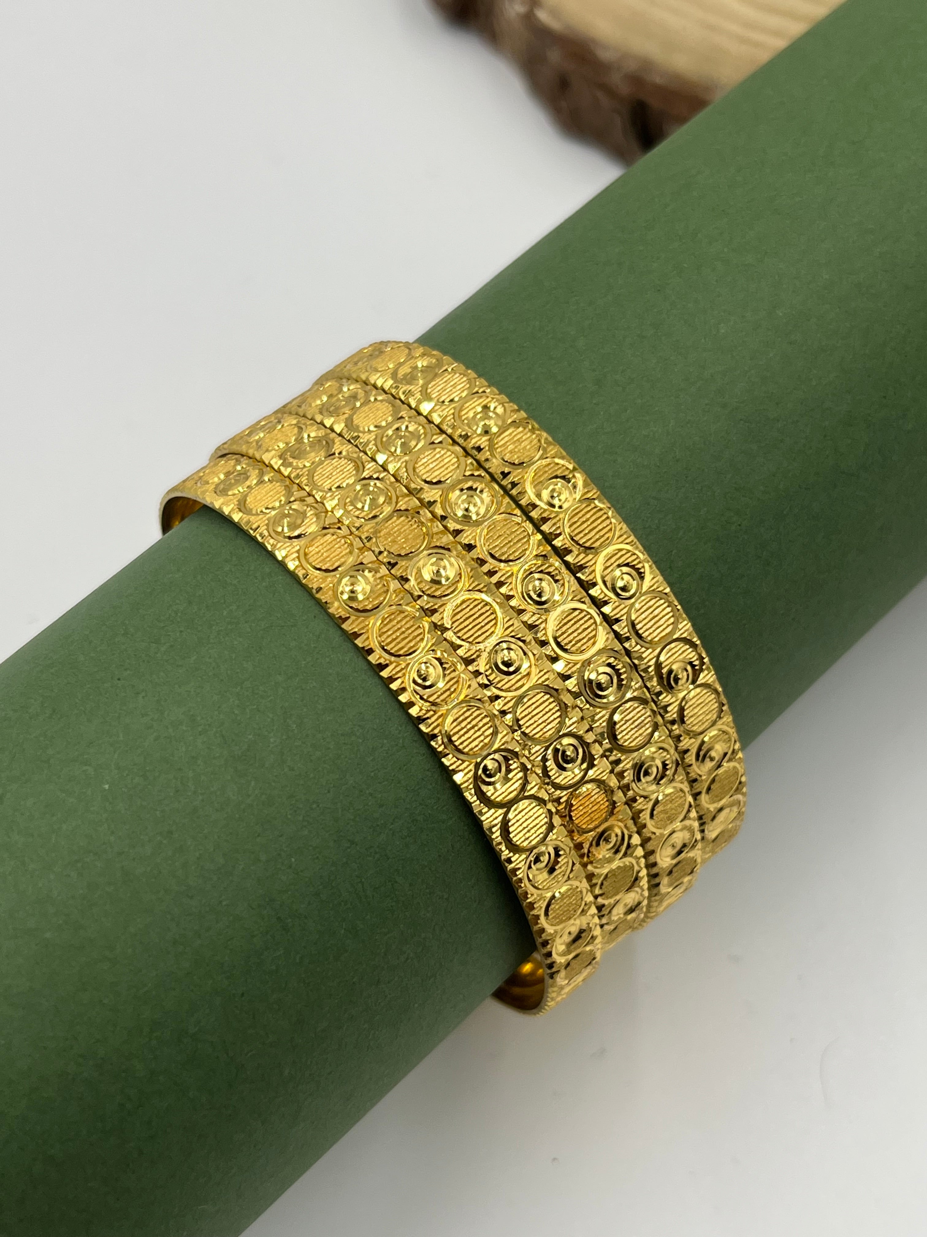Arnika Bangle Set (4 Pieces)
