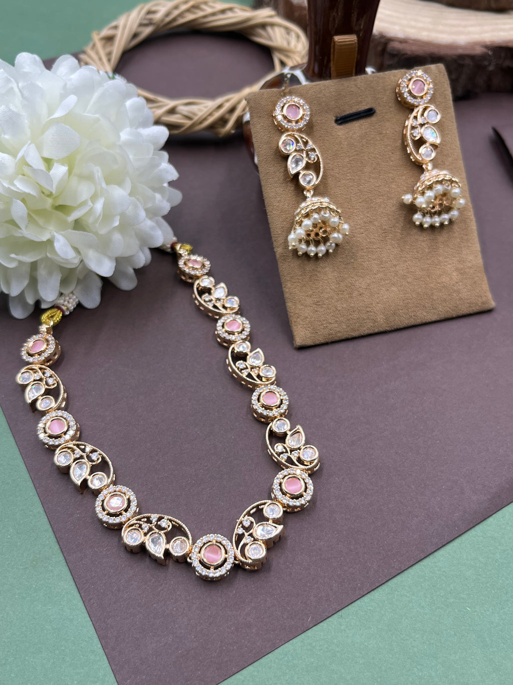Roséva Pearl Moissanite Set
