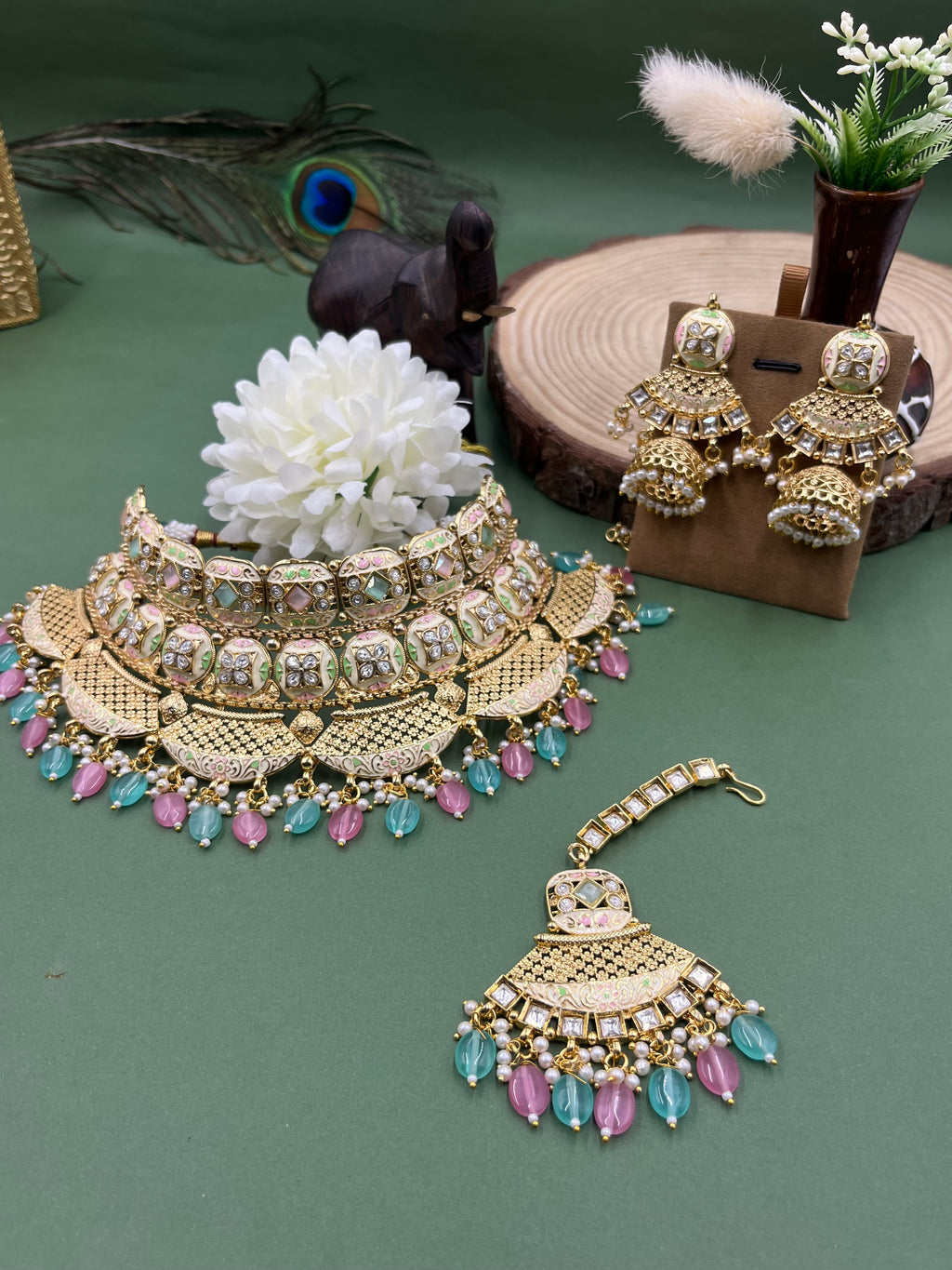 Pushpika Pastel Kundan Choker