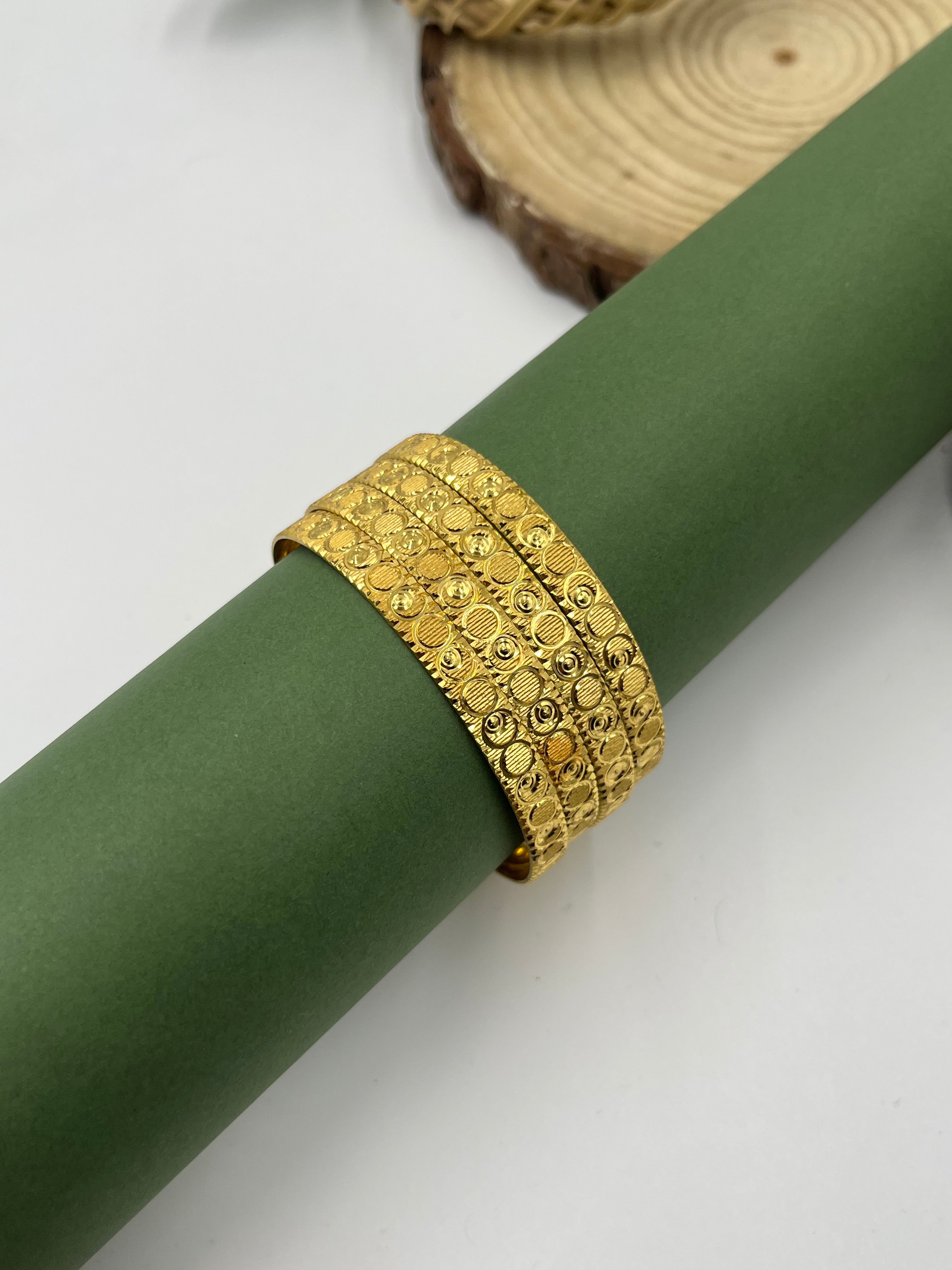 Arnika Bangle Set (4 Pieces)