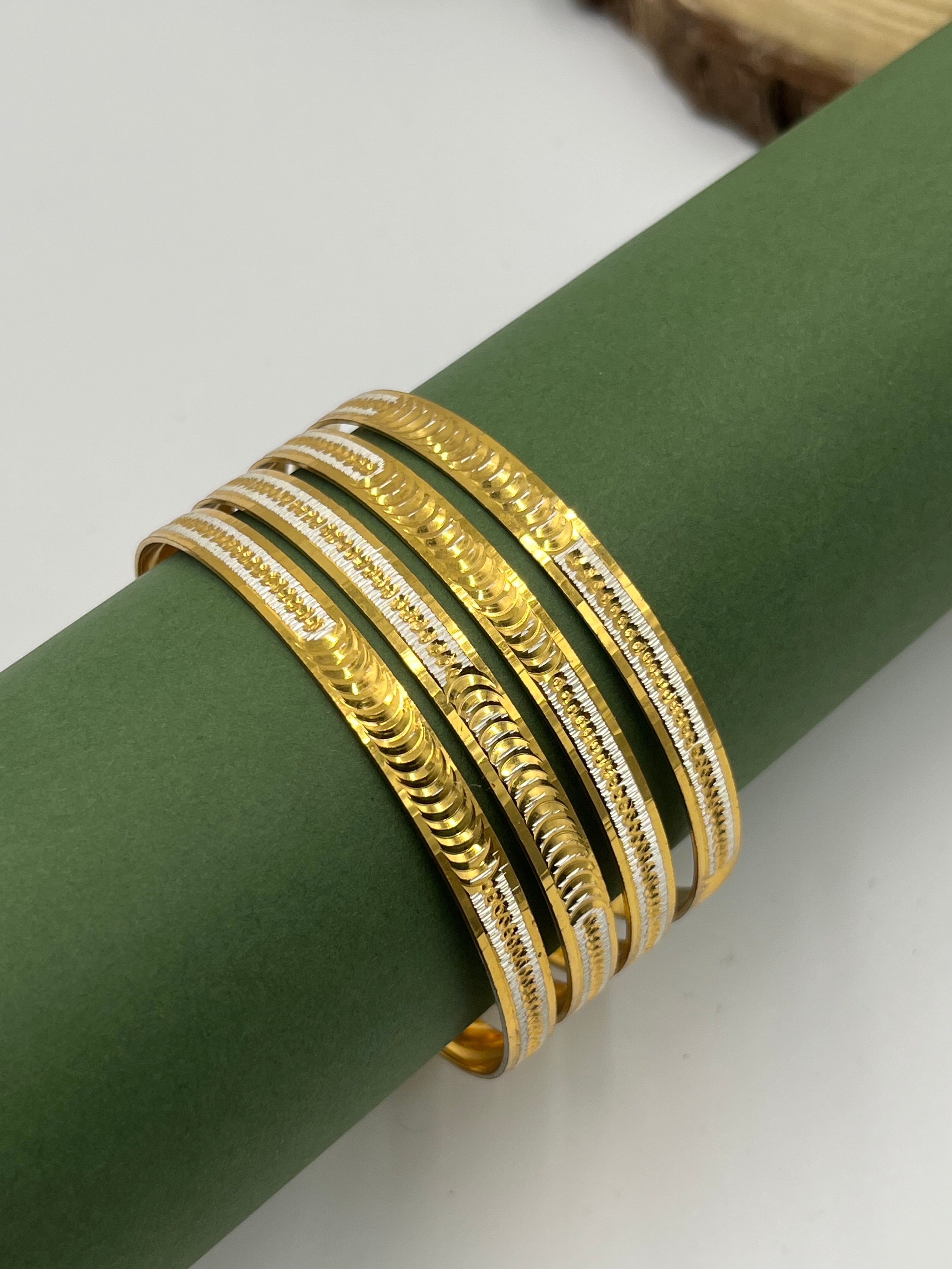 Vasvika Bangle Set (4 Pieces)