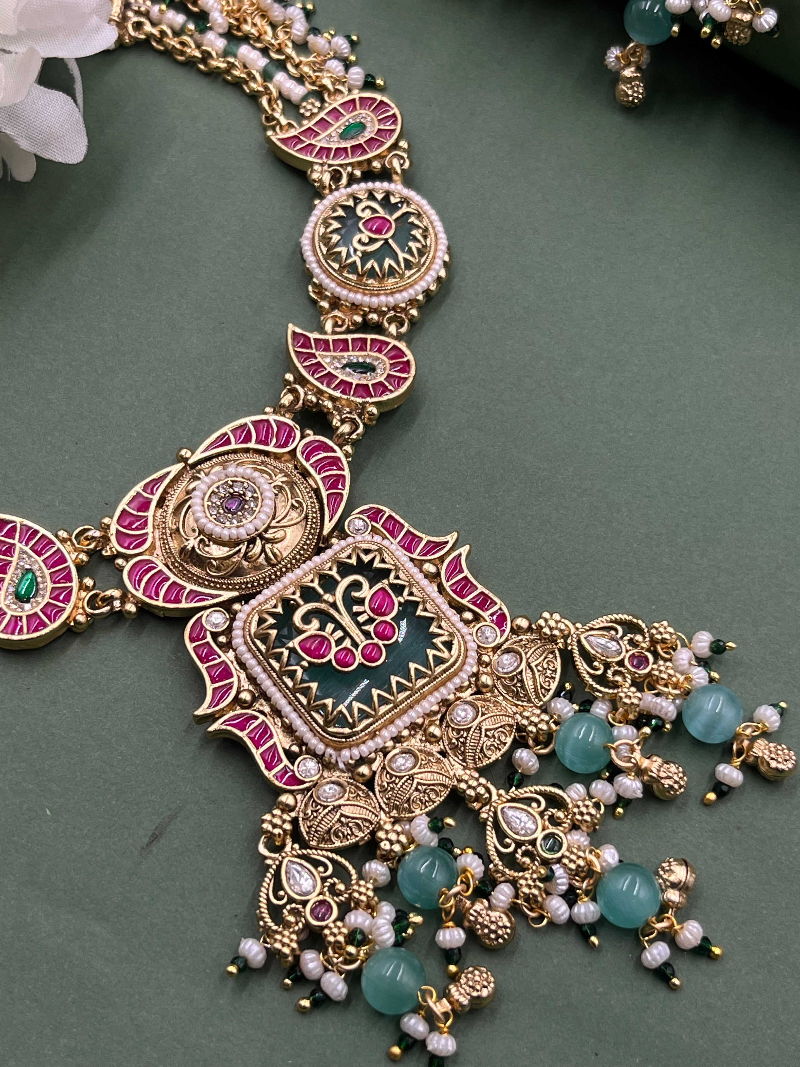 Maharani Heritage Necklace Set