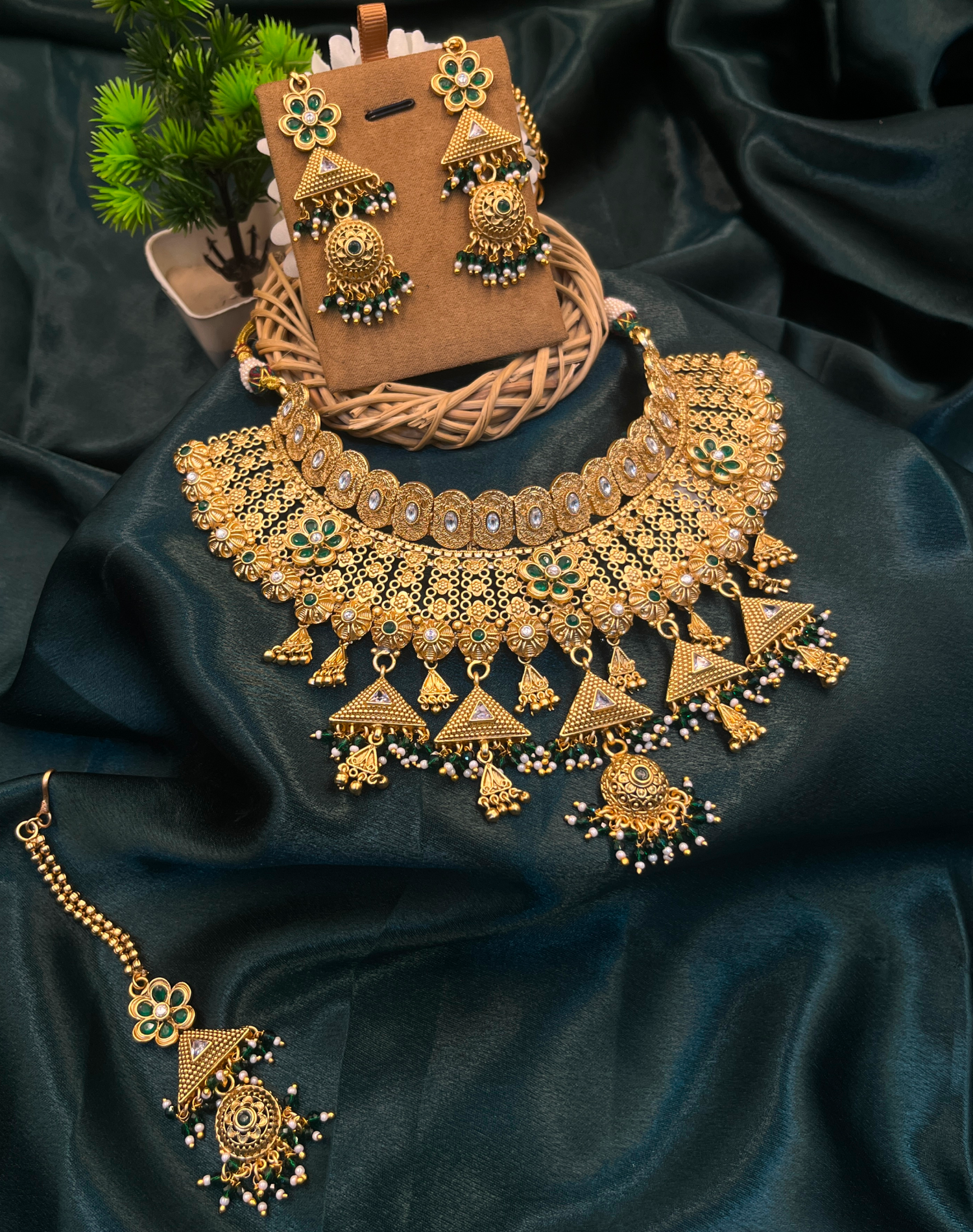 Golden Veda Heritage Choker