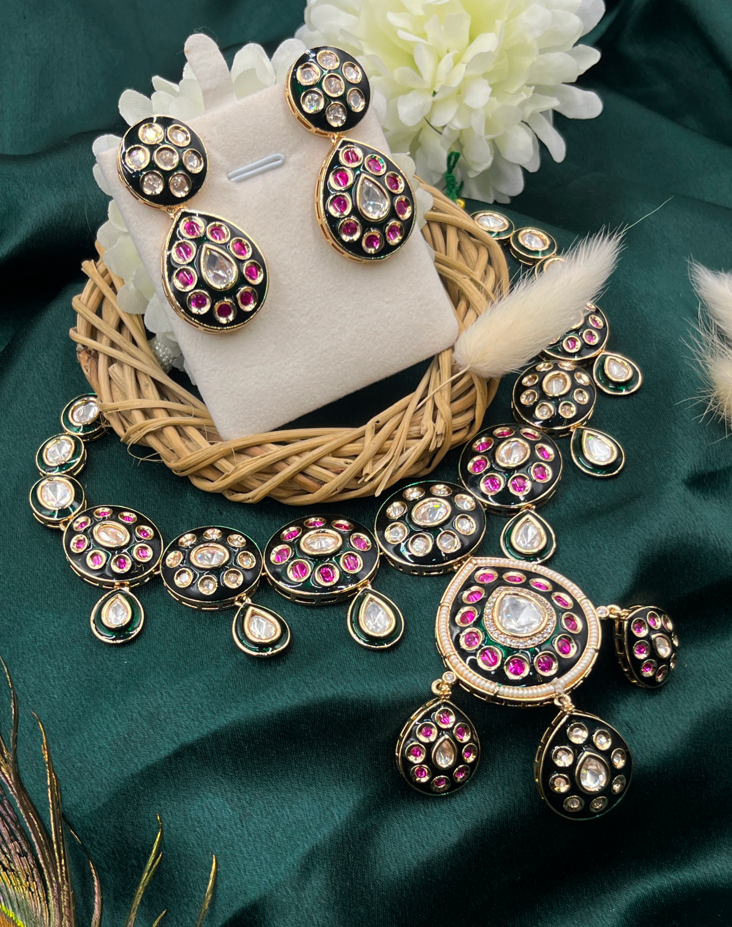 Noor-E-Nazakat Moissanite Kundan Set