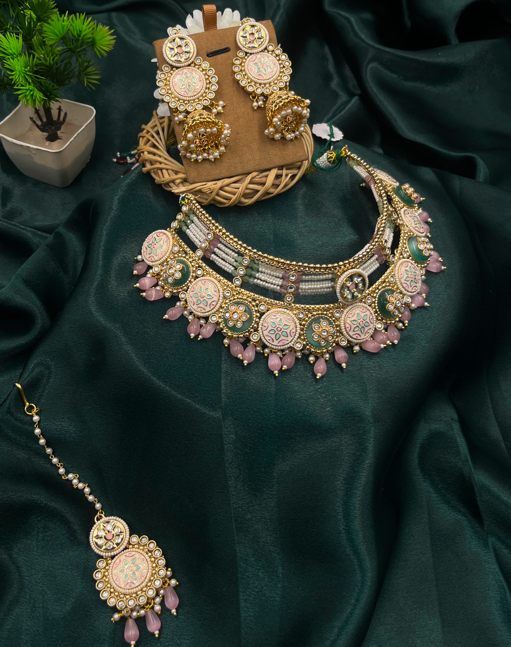 Rosé Meenakari Bliss