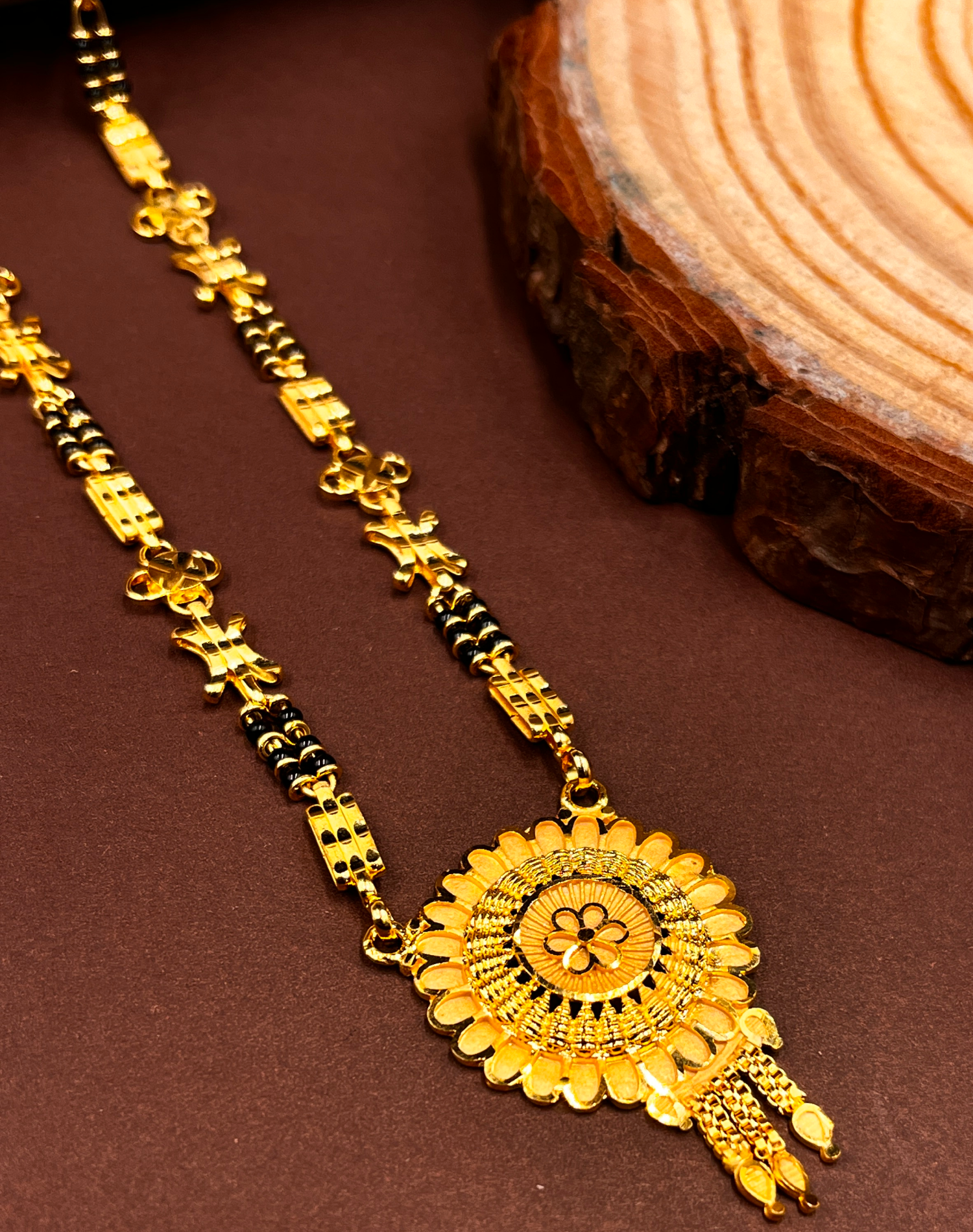 Radiant Pushpa Mangalsutra