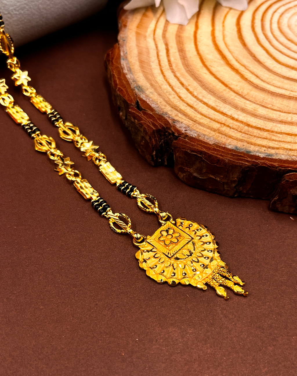 Suvarna Kalash Mangalsutra